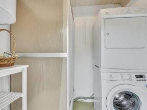 Holiday Home Annika - from the sea by Interhome