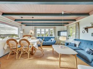 Holiday Home Annika - from the sea by Interhome