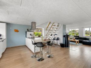 Holiday Home Vangel - 500m from the sea by Interhome