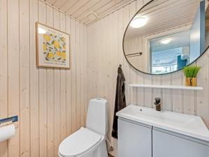 Holiday Home Sviðandi - 1-5km from the sea by Interhome