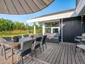 Holiday Home Sviðandi - 1-5km from the sea by Interhome