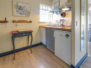 Apartment Eleonore - 100m from the sea by Interhome