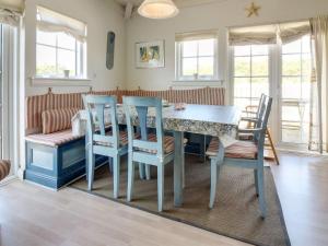 Apartment Eleonore - 100m from the sea by Interhome