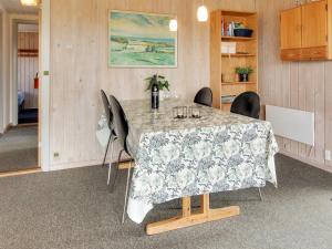 Holiday Home Babo - from the sea by Interhome