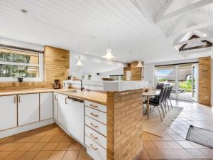 Holiday Home Ewy - 300m from the sea by Interhome