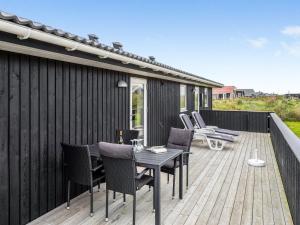 Holiday Home Erza - 500m from the sea by Interhome