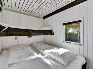 Holiday Home Anund - 1-4km from the sea by Interhome