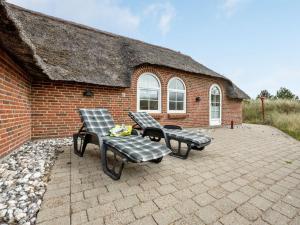 Holiday Home Sannie - 450m from the sea by Interhome