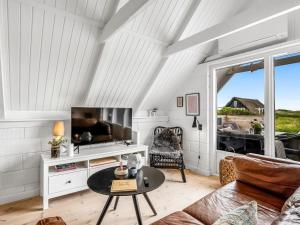 Holiday Home Hen - 400m from the sea by Interhome