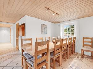 Holiday Home Seppo - 900m from the sea by Interhome