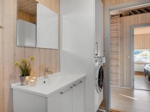 Holiday Home Janni - 250m from the sea by Interhome