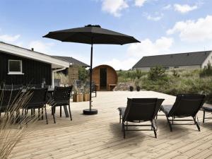 Holiday Home Rolfkarl - 500m from the sea by Interhome