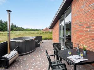 Holiday Home Mert - 1-2km from the sea by Interhome