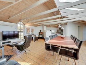 Holiday Home Hinrich - 300m from the sea by Interhome