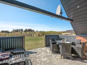 Holiday Home Wulfhild - 800m from the sea by Interhome