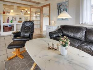 Holiday Home Skuli - 200m from the sea by Interhome