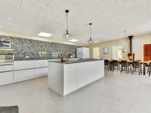 Holiday Home Hiorulf - 1-4km from the sea by Interhome