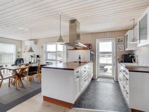 Holiday Home Sotir - from the sea by Interhome