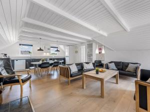 Holiday Home Lidija - 850m from the sea by Interhome