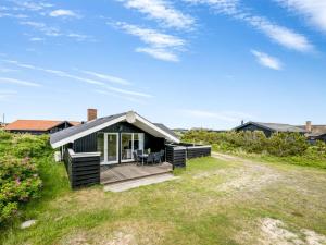 Holiday Home Unni - from the sea by Interhome