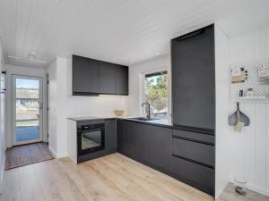 Holiday Home Gillis - 900m from the sea by Interhome