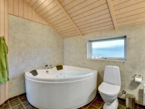 Holiday Home Christan - 1-2km from the sea by Interhome