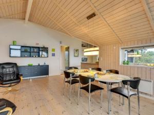 Holiday Home Christan - 1-2km from the sea by Interhome