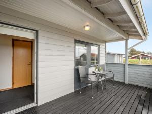 Holiday Home Trineke - from the sea by Interhome