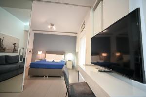 Kolonaki Xanthipou 7-9 by Zeussuites