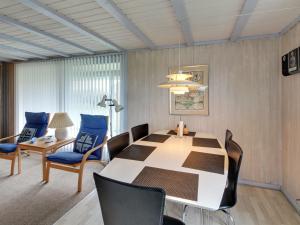 Holiday Home Holte - 700m to the fjord by Interhome