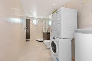 Cozy Private Room in Apartment, Perfect for 1 or 2 Guests