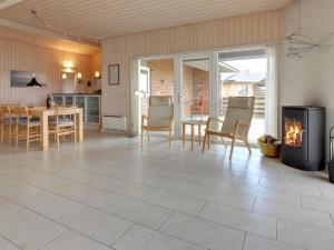 Holiday Home Sorella - 800m from the sea by Interhome