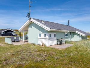 Holiday Home Zaga - from the sea by Interhome