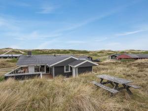 Holiday Home Ozeana - from the sea by Interhome