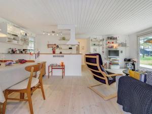 Holiday Home Hamund - 700m from the sea by Interhome