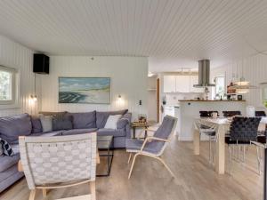 Holiday Home Tjordis - 600m to the fjord by Interhome