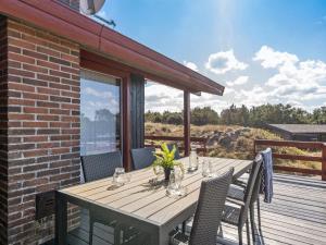 Holiday Home Eljene - 750m from the sea by Interhome