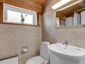 Holiday Home Yaris - 800m to the fjord by Interhome