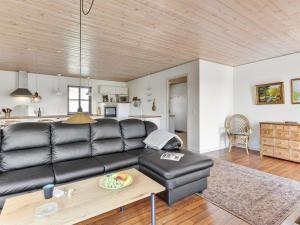 Holiday Home Ottmar - from the sea by Interhome