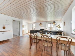 Holiday Home Ottmar - from the sea by Interhome