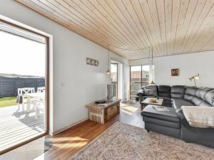 Holiday Home Ottmar - from the sea by Interhome