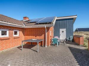 Holiday Home Fia - from the sea by Interhome