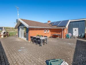 Holiday Home Fia - from the sea by Interhome