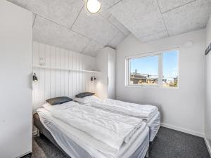 Holiday Home Swante - from the sea by Interhome