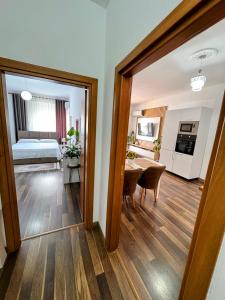 Laurents Durres apartment