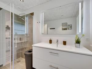 Holiday Home Øn - from the sea by Interhome