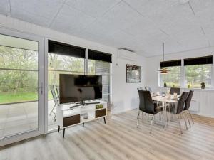 Holiday Home Øn - from the sea by Interhome