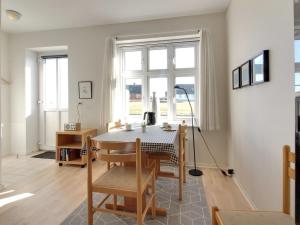 Holiday Home Ena - 75m from the sea by Interhome