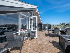 Holiday Home Henning - from the sea by Interhome