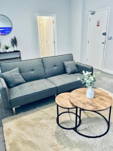 Strood Modern Flat with full kitchen and bathroom - Flat 1 Ground Floor